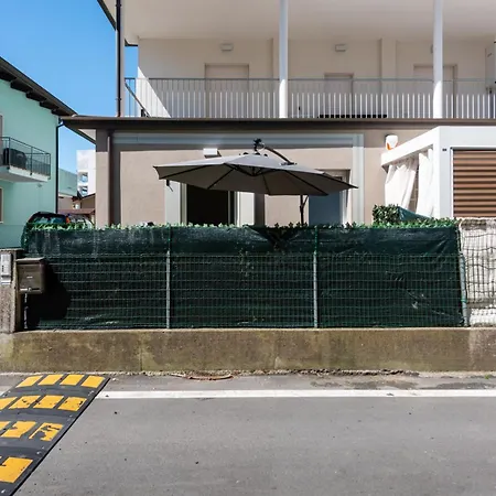 Apartment Marila Deluxe 2, Giadino Con Idromassaggio